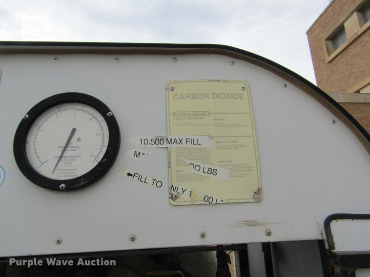 image for item DD8782 1968 liquid carbon dioxide storage tank