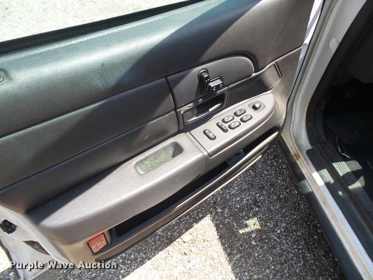 image for item DE1673 2003 Ford Crown Victoria Police Interceptor