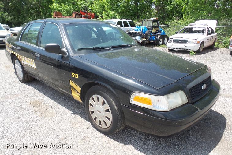 image for item DE1676 2006 Ford Crown Victoria Police Interceptor