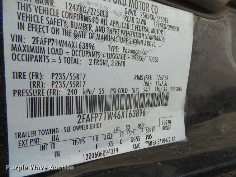 image for item DE1676 2006 Ford Crown Victoria Police Interceptor