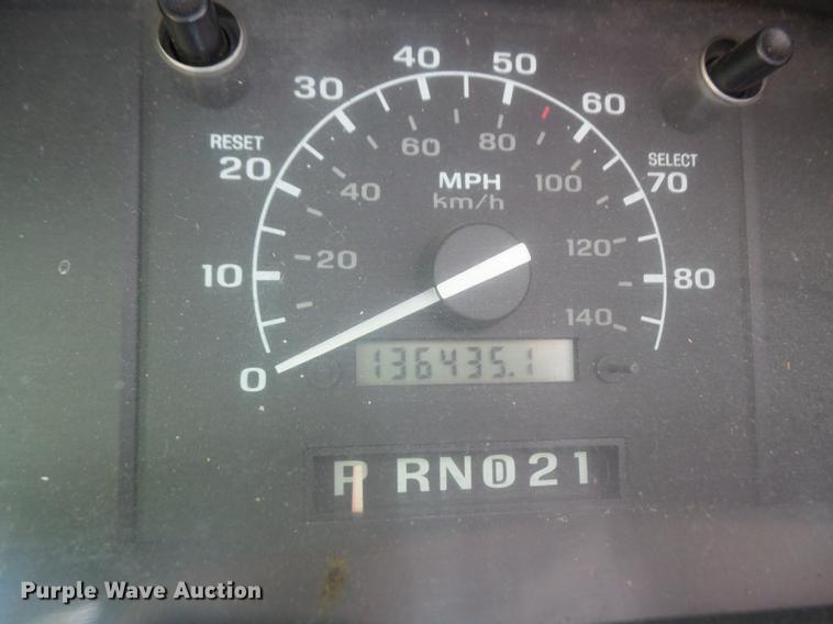 image for item DE1677 1993 Ford F150 SuperCab pickup truck