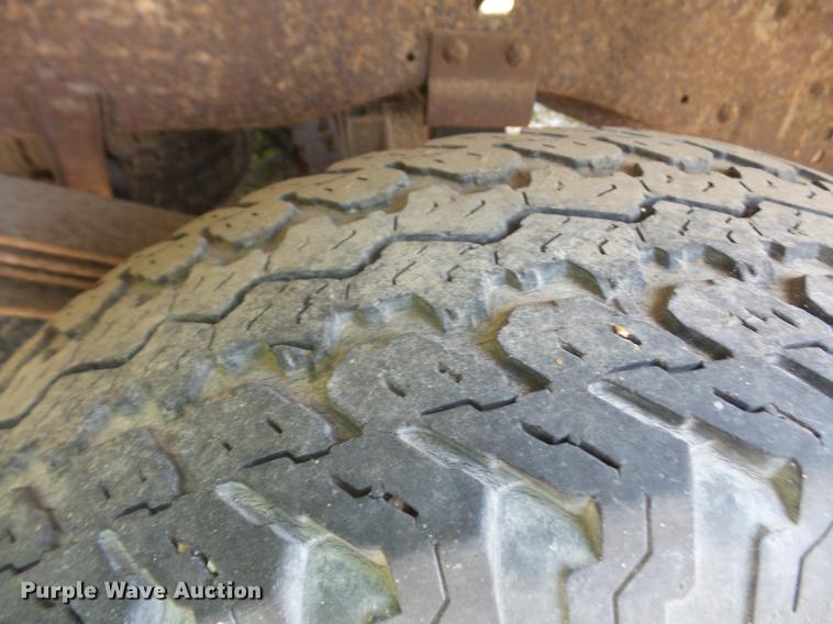 image for item DE1677 1993 Ford F150 SuperCab pickup truck