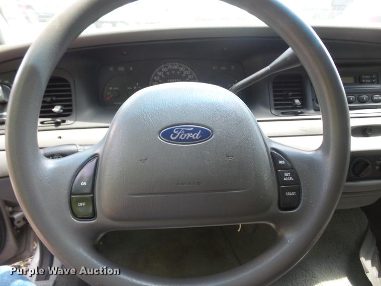 image for item DE1679 2003 Ford Crown Victoria Police Interceptor