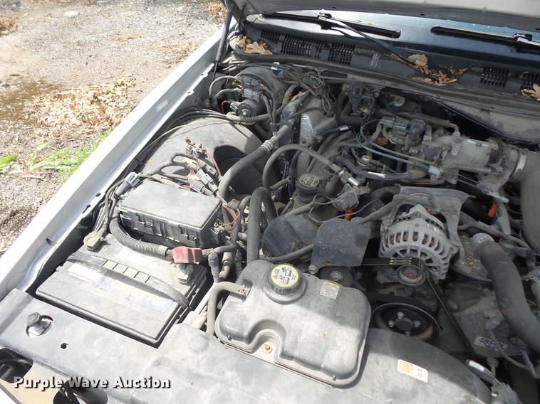 image for item DE1679 2003 Ford Crown Victoria Police Interceptor