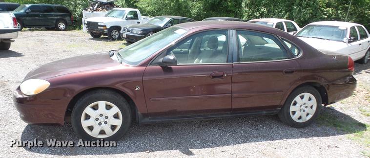 image for item DE1680 2001 Ford Taurus LX