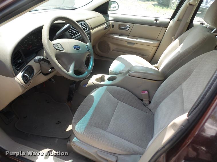 image for item DE1680 2001 Ford Taurus LX