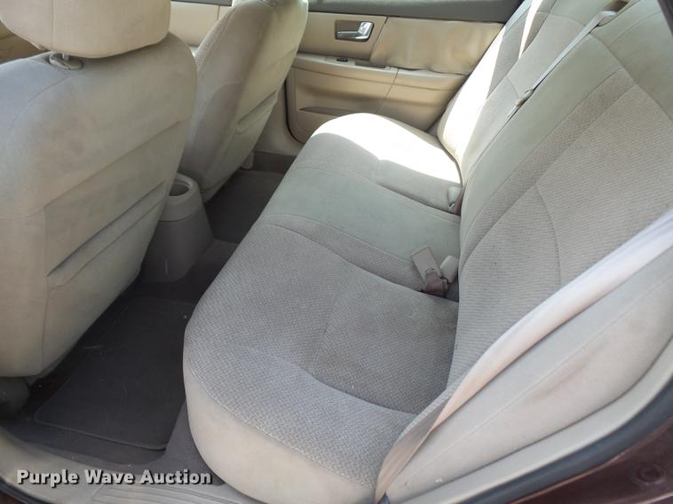 image for item DE1680 2001 Ford Taurus LX