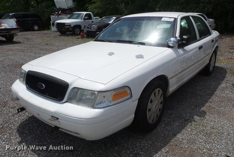 image for item DE1681 2008 Ford Crown Victoria Police Interceptor