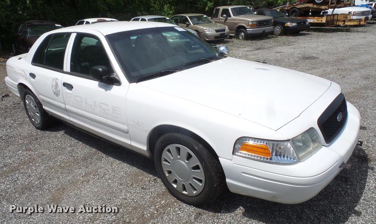 image for item DE1681 2008 Ford Crown Victoria Police Interceptor