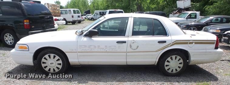 image for item DE1681 2008 Ford Crown Victoria Police Interceptor