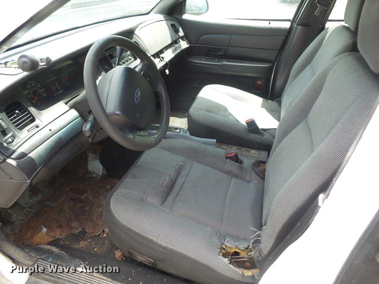 image for item DE1681 2008 Ford Crown Victoria Police Interceptor