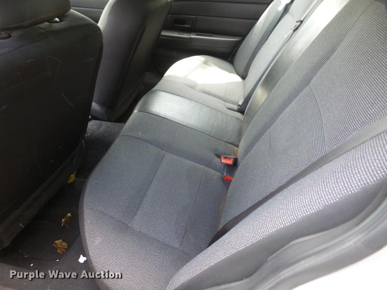 image for item DE1682 2005 Ford Crown Victoria Police Interceptor
