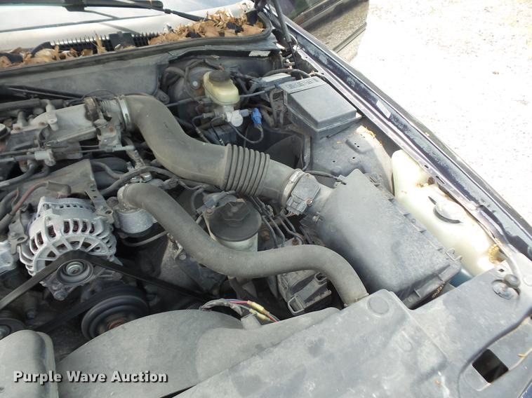 image for item DE1683 2001 Ford Crown Victoria Police Interceptor