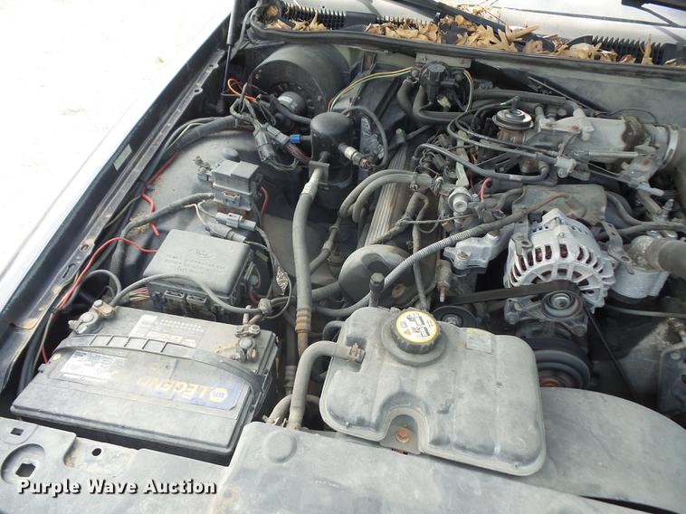 image for item DE1683 2001 Ford Crown Victoria Police Interceptor