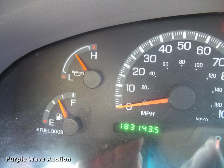 image for item DE1686 2001 Ford F150 SuperCrew pickup truck