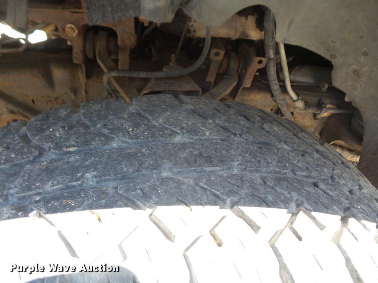 image for item DE1686 2001 Ford F150 SuperCrew pickup truck