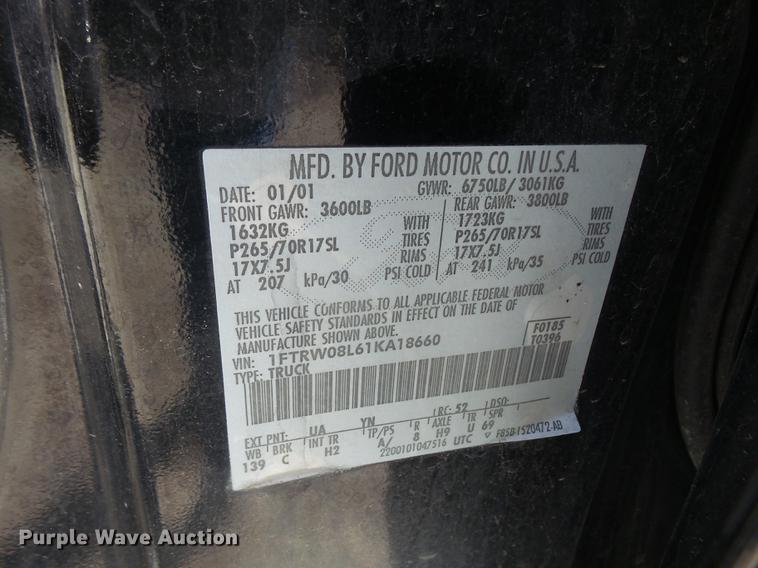 image for item DE1686 2001 Ford F150 SuperCrew pickup truck