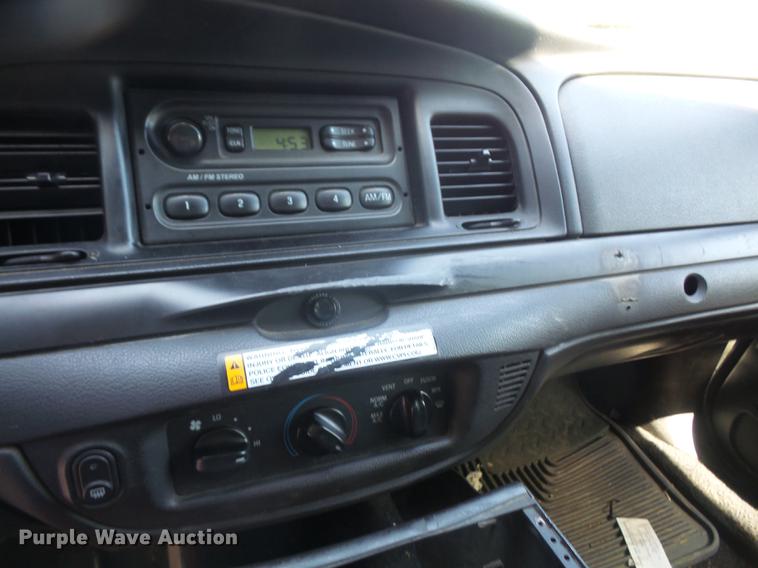 image for item DE1687 2011 Ford Crown Victoria Police Interceptor