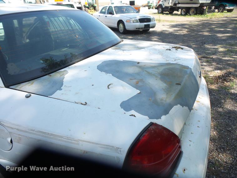 image for item DE1687 2011 Ford Crown Victoria Police Interceptor
