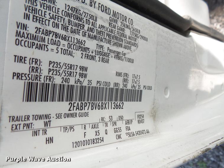 image for item DE1687 2011 Ford Crown Victoria Police Interceptor