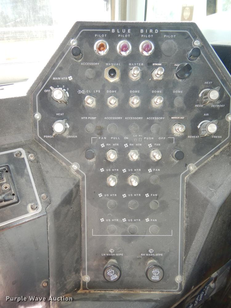 image for item DE1692 2000 Chevrolet C7H064 Blue Bird school bus