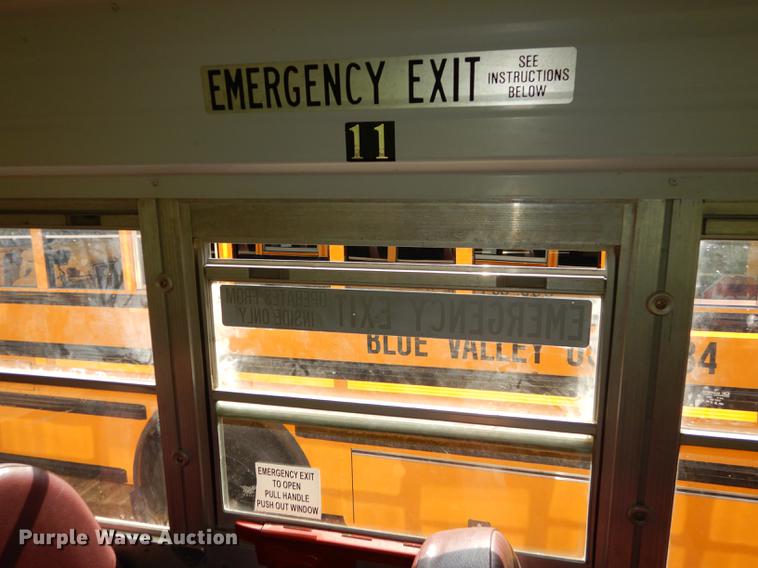 image for item DE1692 2000 Chevrolet C7H064 Blue Bird school bus