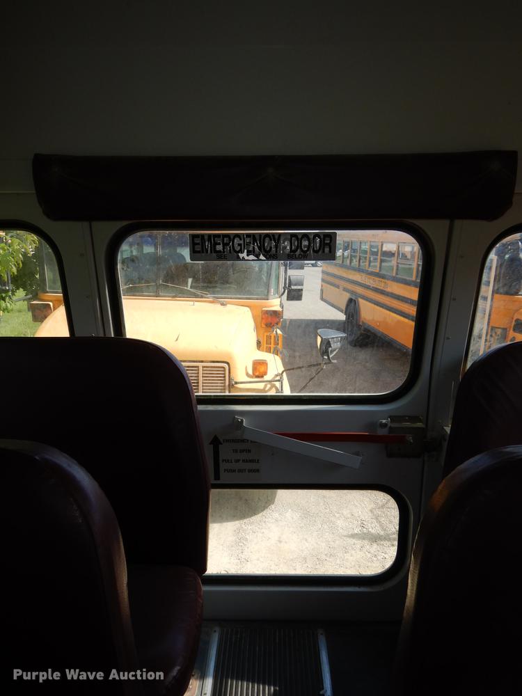 image for item DE1692 2000 Chevrolet C7H064 Blue Bird school bus