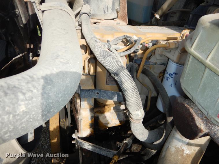 image for item DE1692 2000 Chevrolet C7H064 Blue Bird school bus