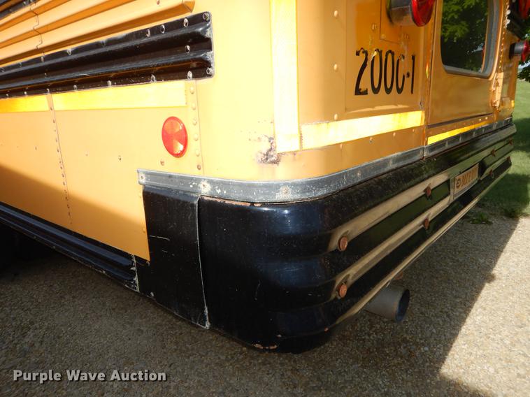 image for item DE1692 2000 Chevrolet C7H064 Blue Bird school bus