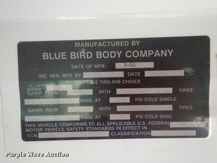 image for item DE1692 2000 Chevrolet C7H064 Blue Bird school bus