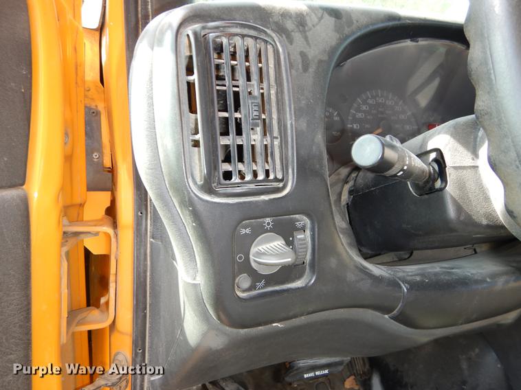 image for item DE1693 2002 Chevrolet Express 3500 micro Blue Bird school bus