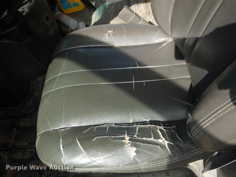 image for item DE1693 2002 Chevrolet Express 3500 micro Blue Bird school bus