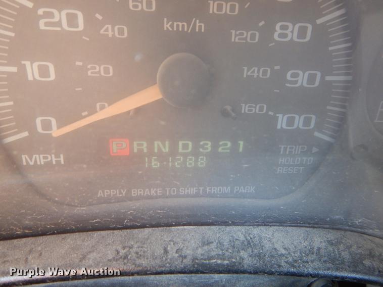 image for item DE1693 2002 Chevrolet Express 3500 micro Blue Bird school bus