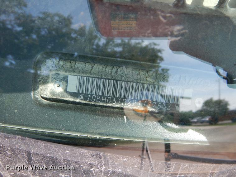 image for item DE1693 2002 Chevrolet Express 3500 micro Blue Bird school bus