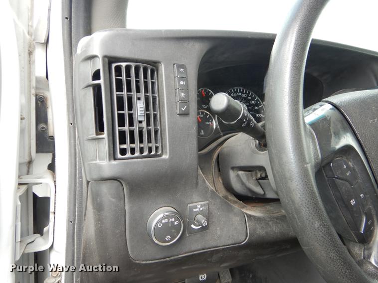 image for item DE1703 2008 Chevrolet Express 3500 Cargo box truck