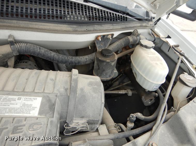 image for item DE1703 2008 Chevrolet Express 3500 Cargo box truck