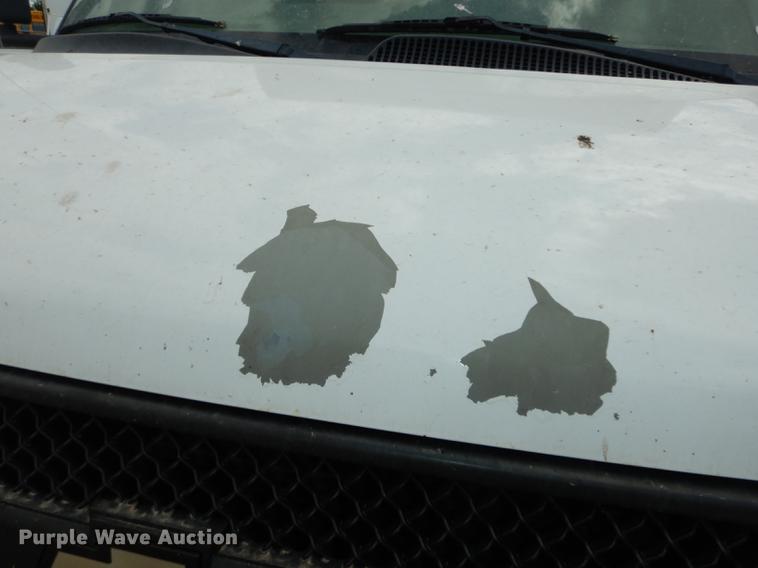 image for item DE1703 2008 Chevrolet Express 3500 Cargo box truck