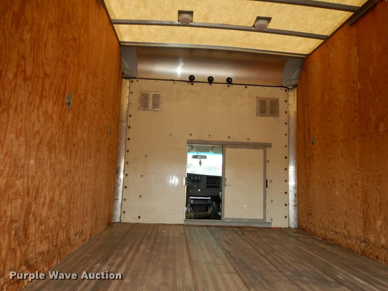 image for item DE1703 2008 Chevrolet Express 3500 Cargo box truck