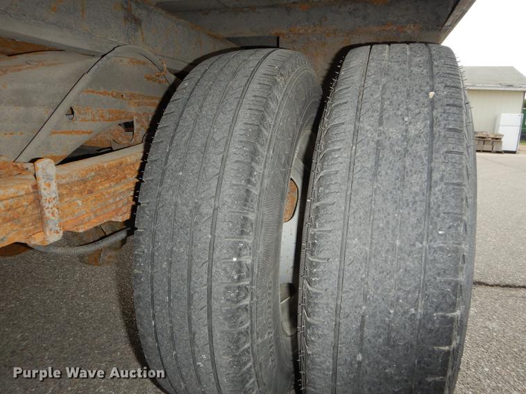 image for item DE1703 2008 Chevrolet Express 3500 Cargo box truck