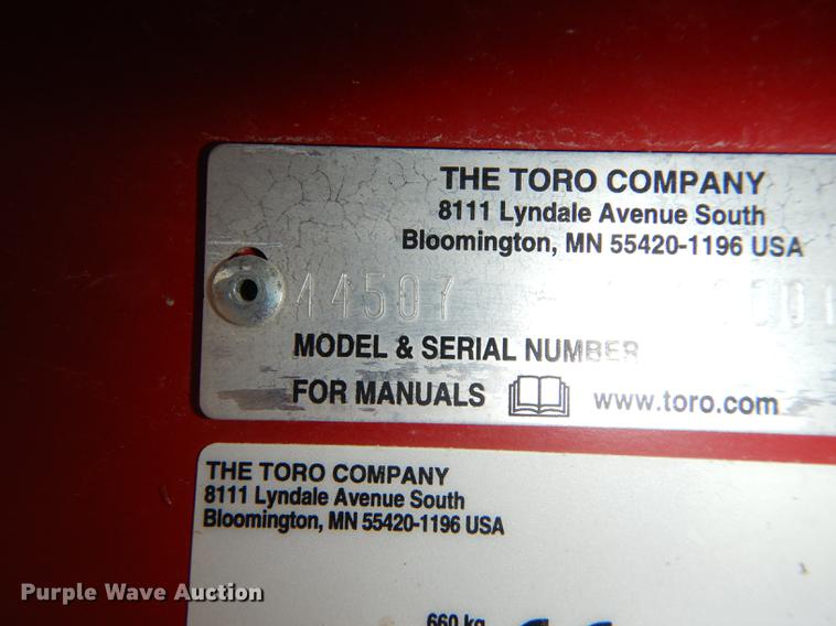 image for item DE1713 2012 Toro 2500 topdresser