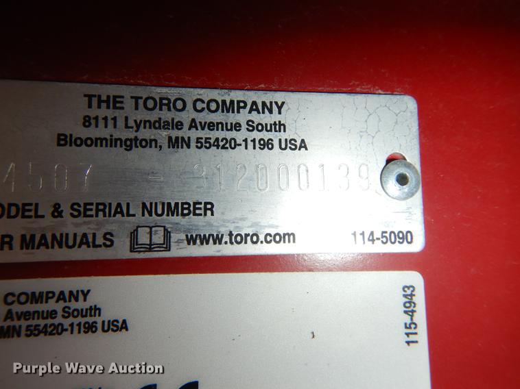 image for item DE1713 2012 Toro 2500 topdresser