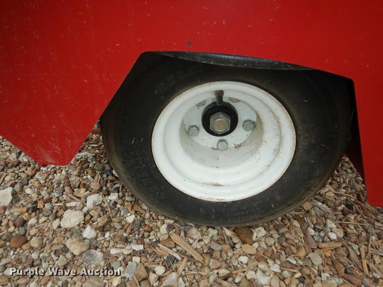 image for item DE1713 2012 Toro 2500 topdresser