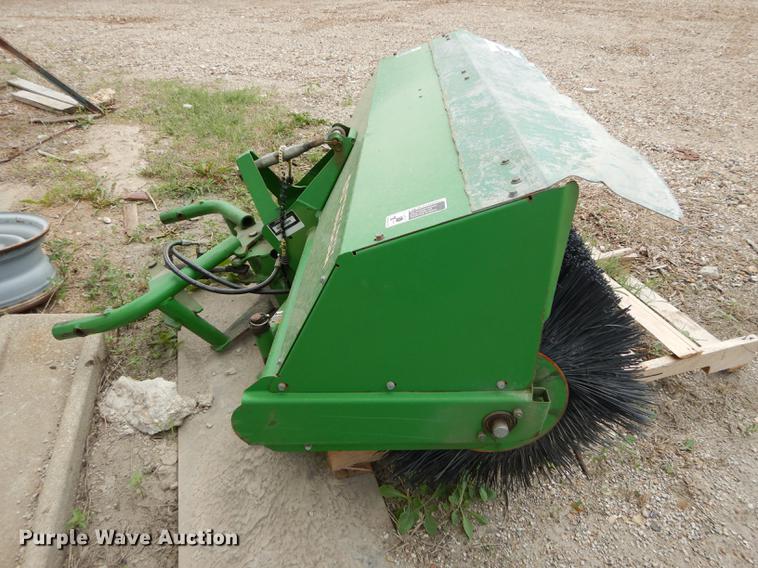 image for item DE1719 John Deere broom