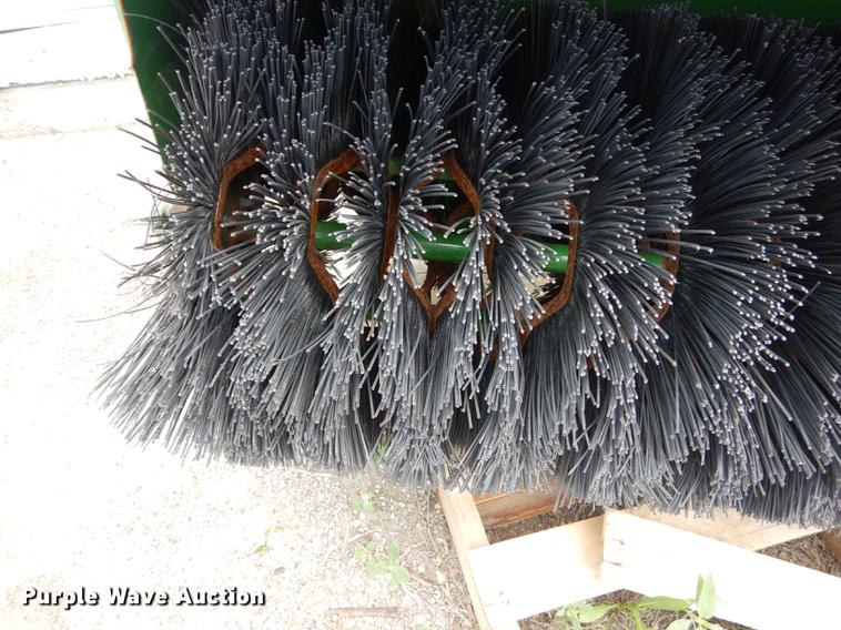 image for item DE1719 John Deere broom