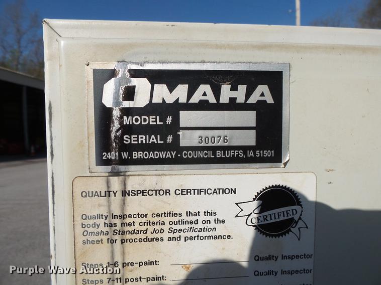 image for item DE3640 2002 Chevrolet Silverado 2500HD utility bed pickup truck