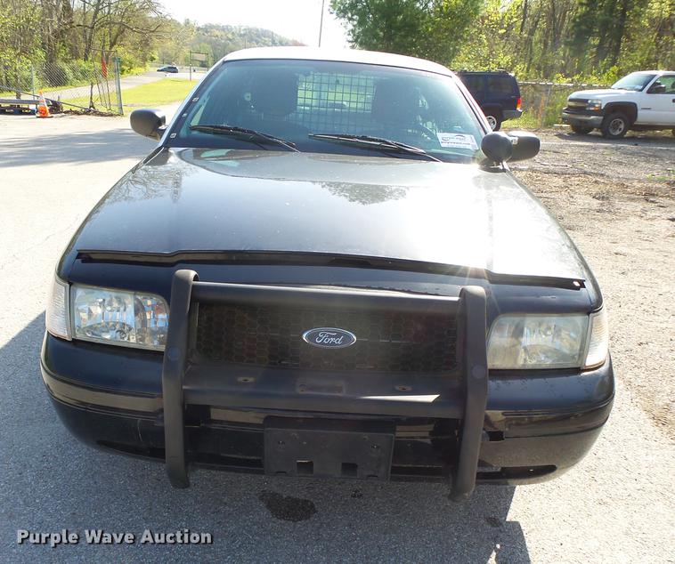 image for item DE3641 2011 Ford Crown Victoria Police Interceptor