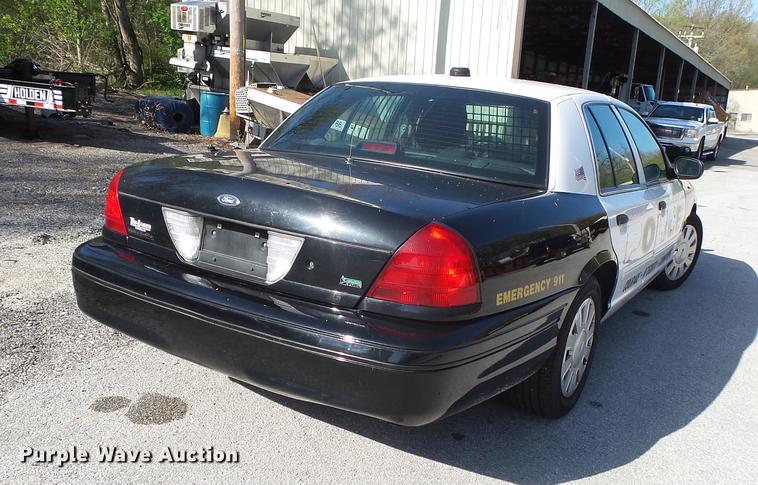 image for item DE3641 2011 Ford Crown Victoria Police Interceptor
