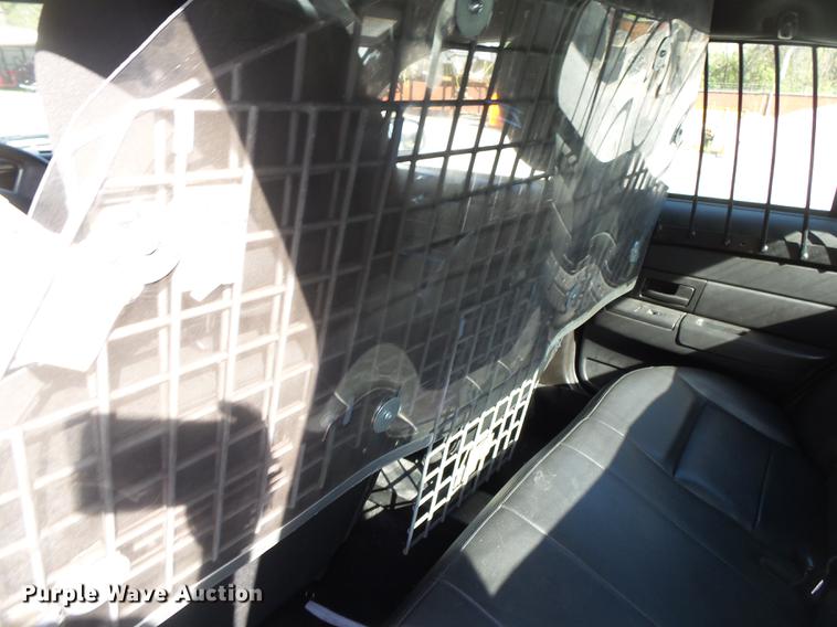 image for item DE3641 2011 Ford Crown Victoria Police Interceptor