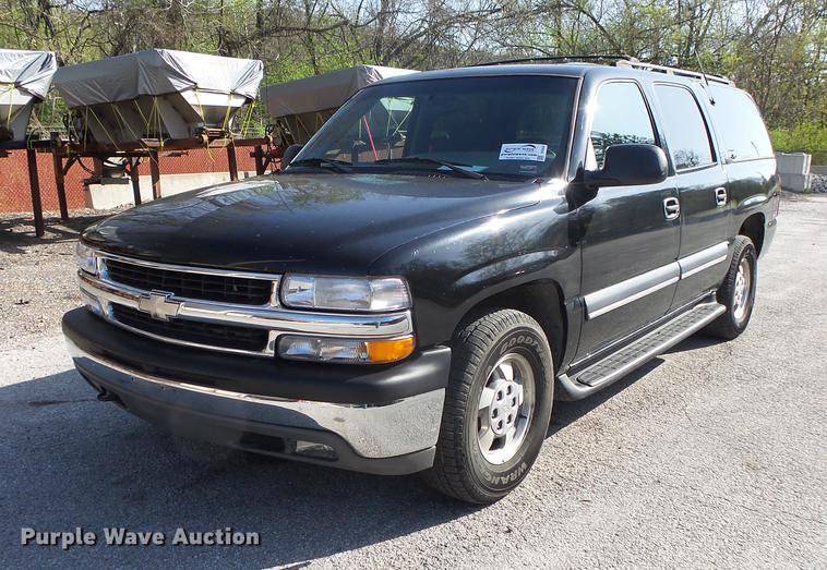 image for item DE3642 2002 Chevrolet Suburban 1500 SUV