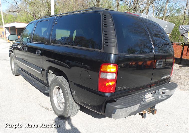 image for item DE3642 2002 Chevrolet Suburban 1500 SUV
